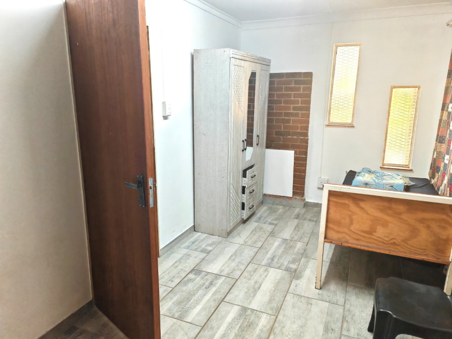 10 Bedroom Property for Sale in Brandwag Free State